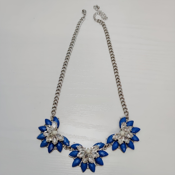 Retro Revival Floral Cobalt Blue Rhinestone Statement Necklace - Picture 8 of 8